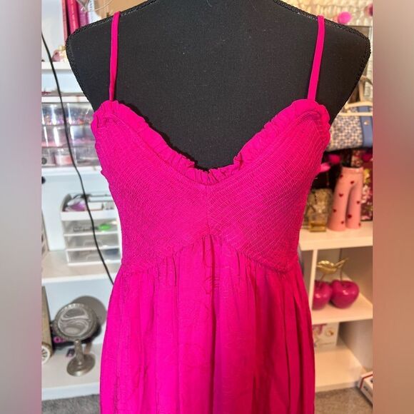 💞 Gigio fuchsia pink smocked spaghetti strap embroidered floral maxi dress small - Picture 5 of 10